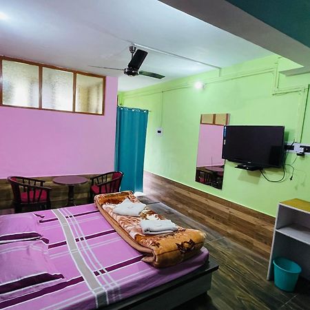 Hotel New Sahil Srīnagar Esterno foto